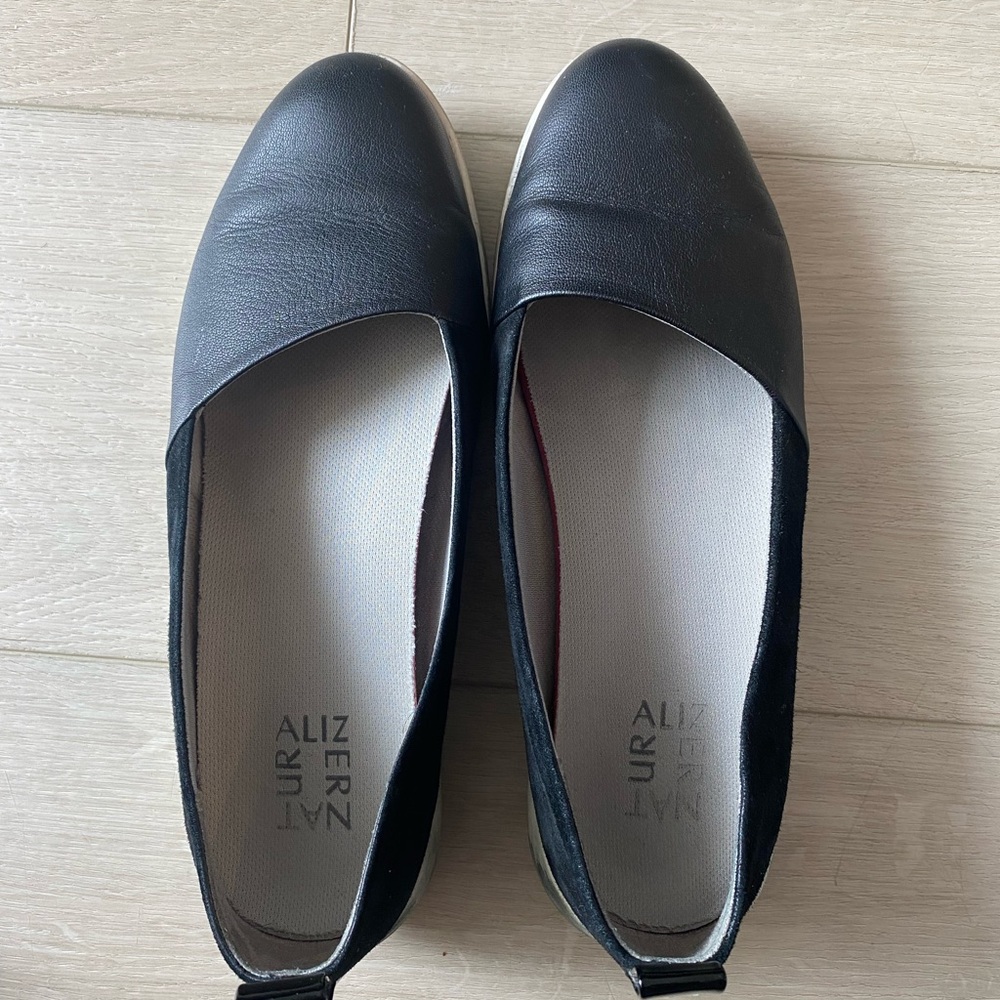 Naturalizer Black Women's Athletic Flats